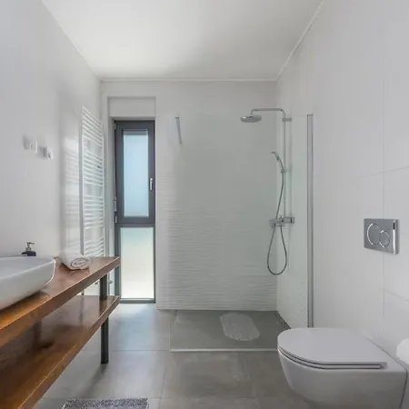 Nyaraló Bianca By Interhome Bužinija